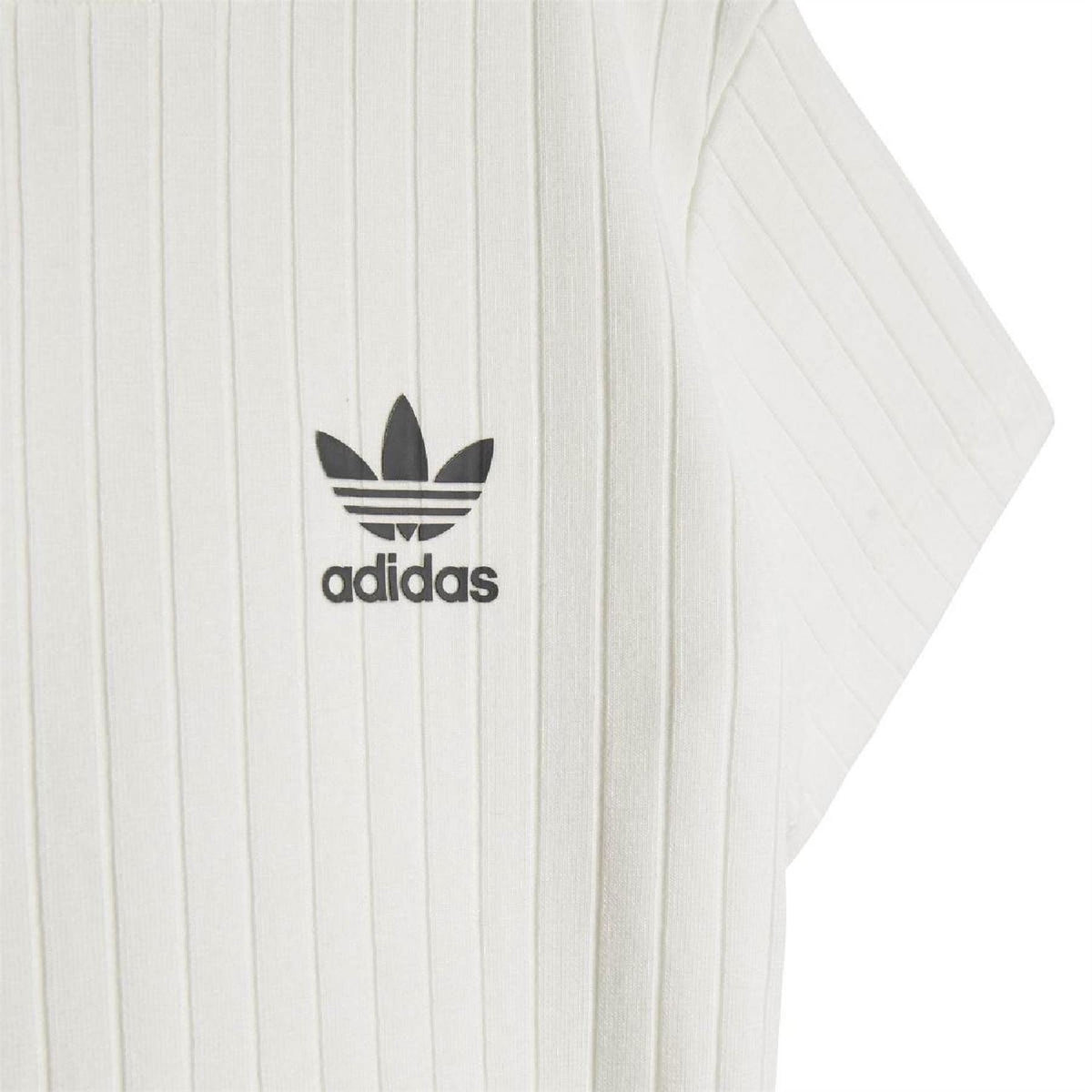 White adidas trefoil logo on vertical-rib O-neck T-shirt front