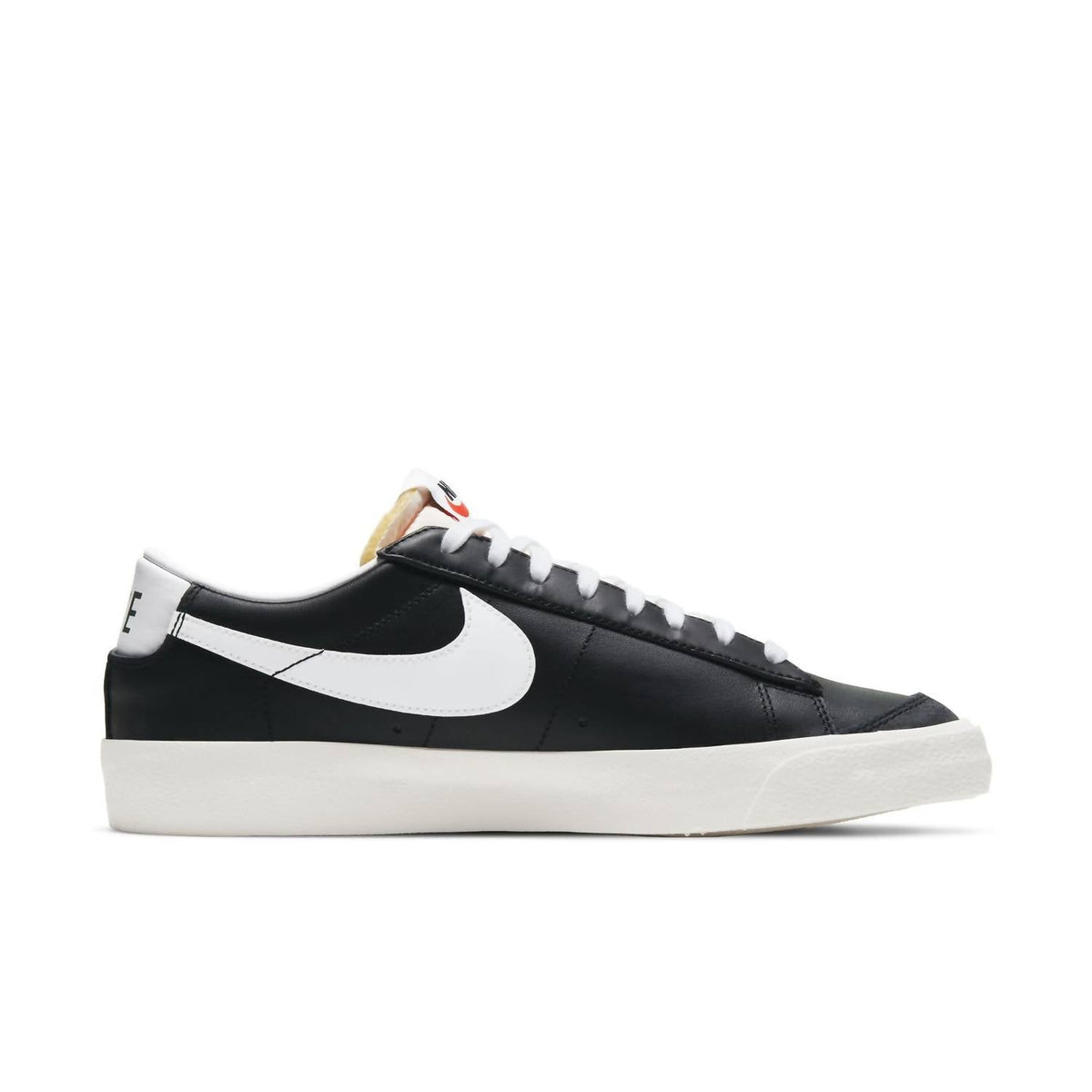 Men's Blazer Low '77 Vintage Sneaker In Black/sail/black