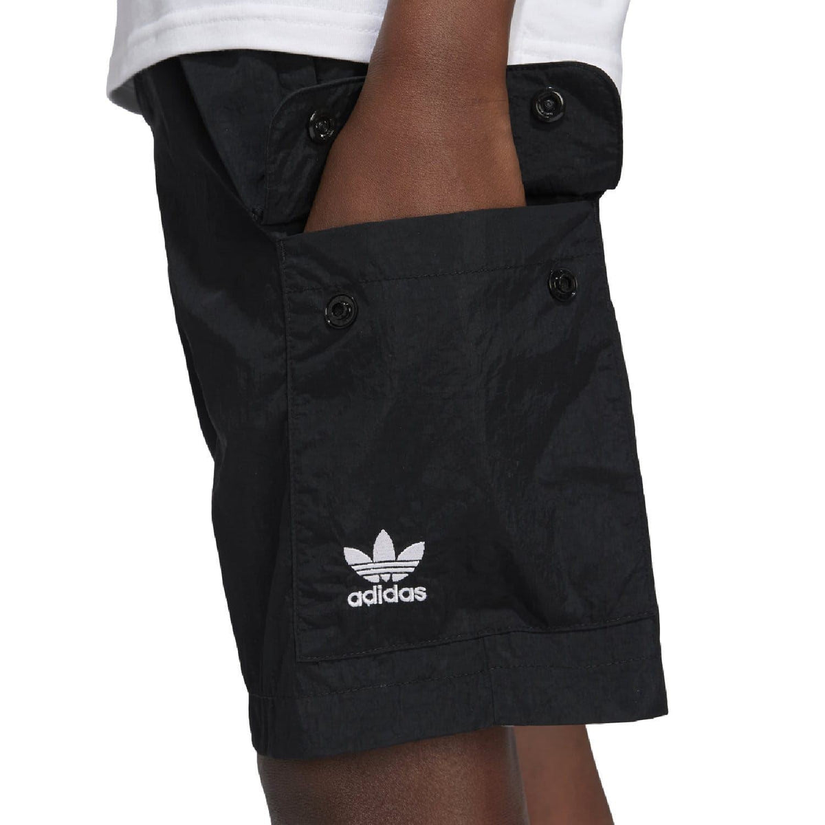adidas Originals juniors cargo shorts for ages 8-16, khaki color, with multiple pockets and adjustable waistband, casual youth clothing