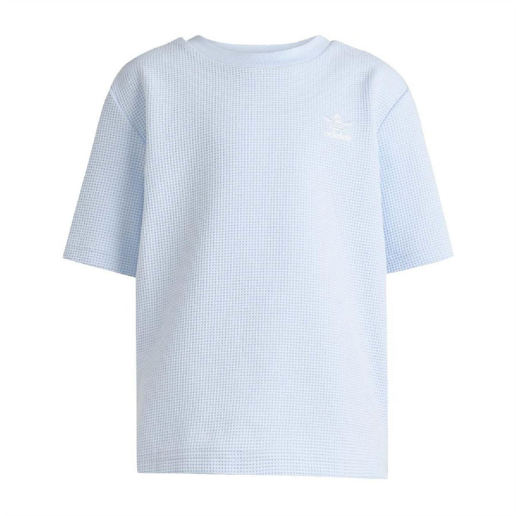 Juniors light blue loose T-shirt with short sleeves and small chest logo.