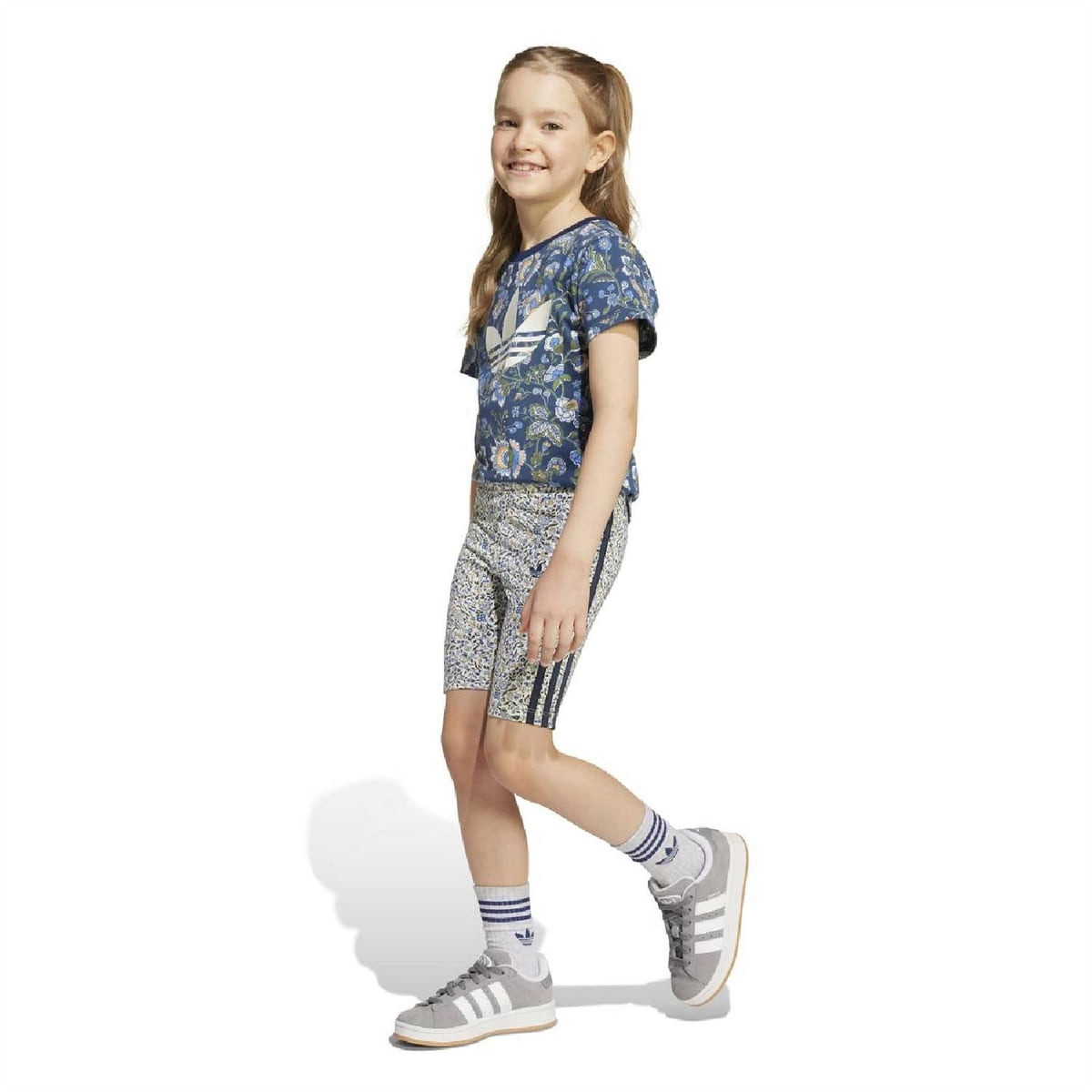 Girls side view set: navy floral T-shirt with trefoil and matching patterned shorts