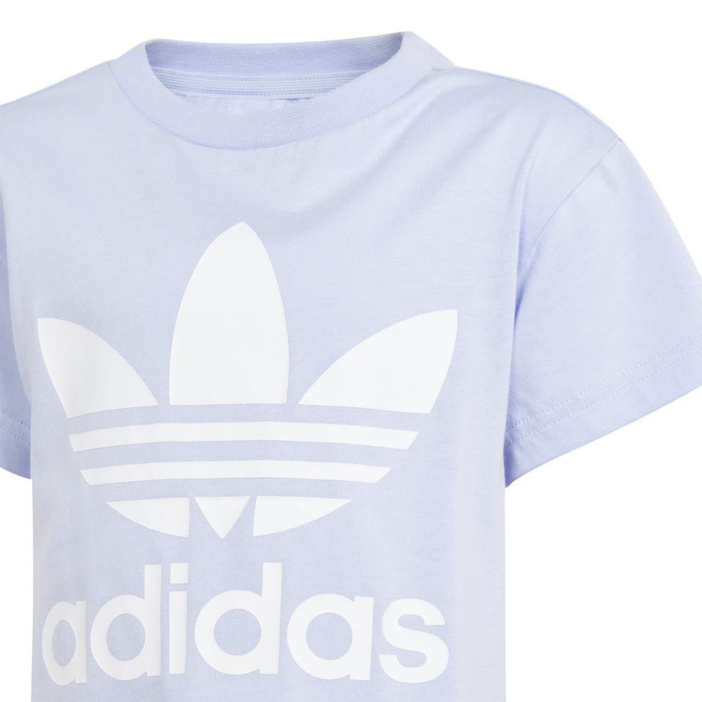 Kids light lavender adidas Trefoil logo t-shirt chest graphic close-up
