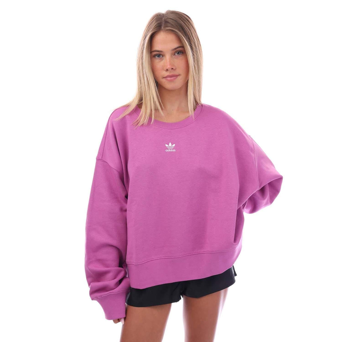 Lilac crewneck sweatshirt with adidas logo on chest, long sleeves, relaxed fit