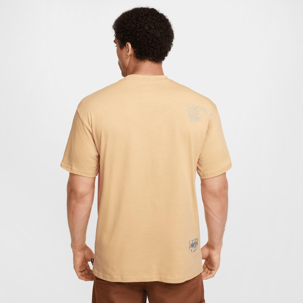 Sb Max90 Spray Can Shirt In Sesame