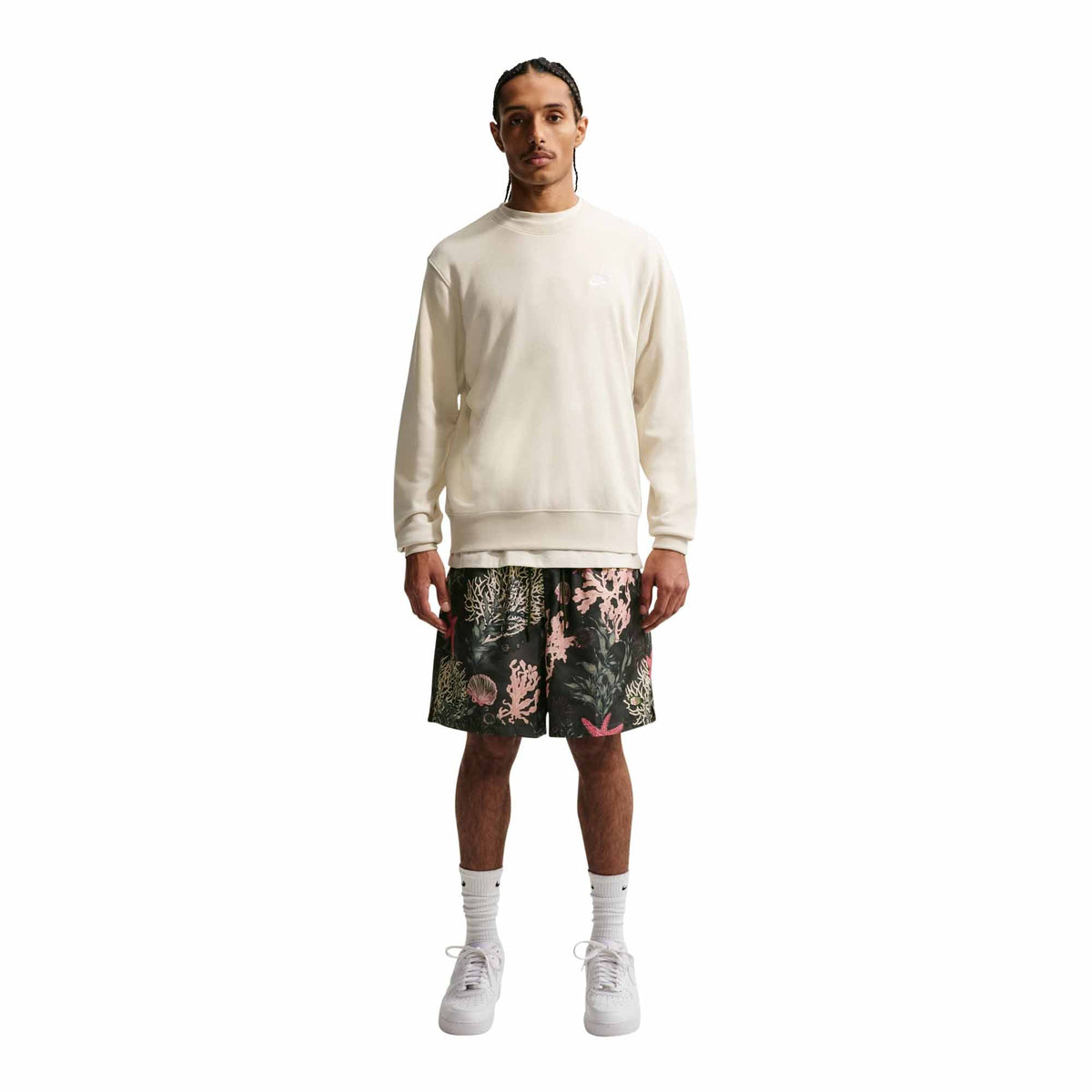 Mens Nike Club Flow Shorts Sequoia/Peony