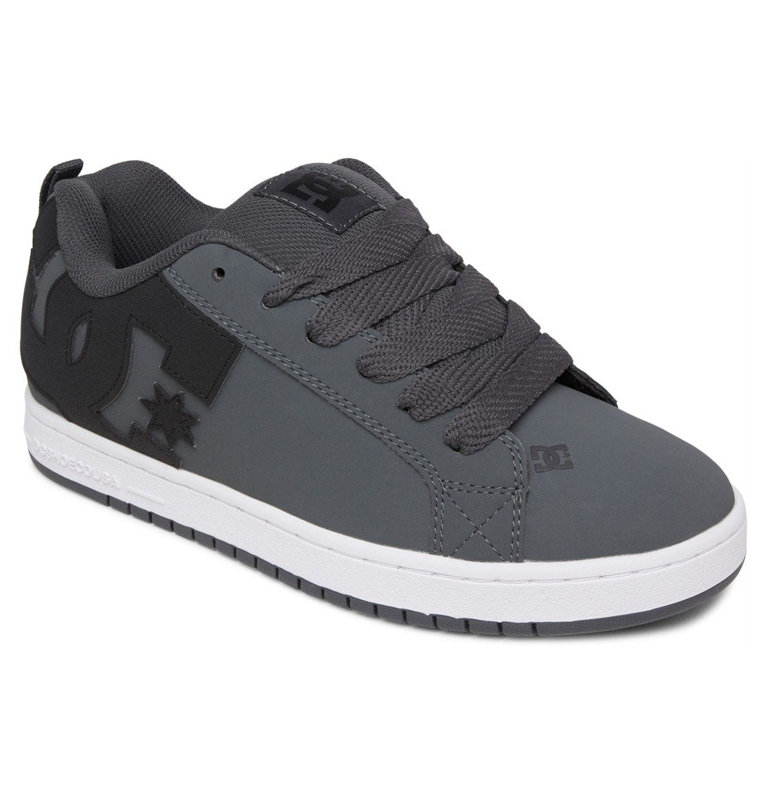 Court Graffik skate shoes in dark gray with black overlays, star logo, white sole