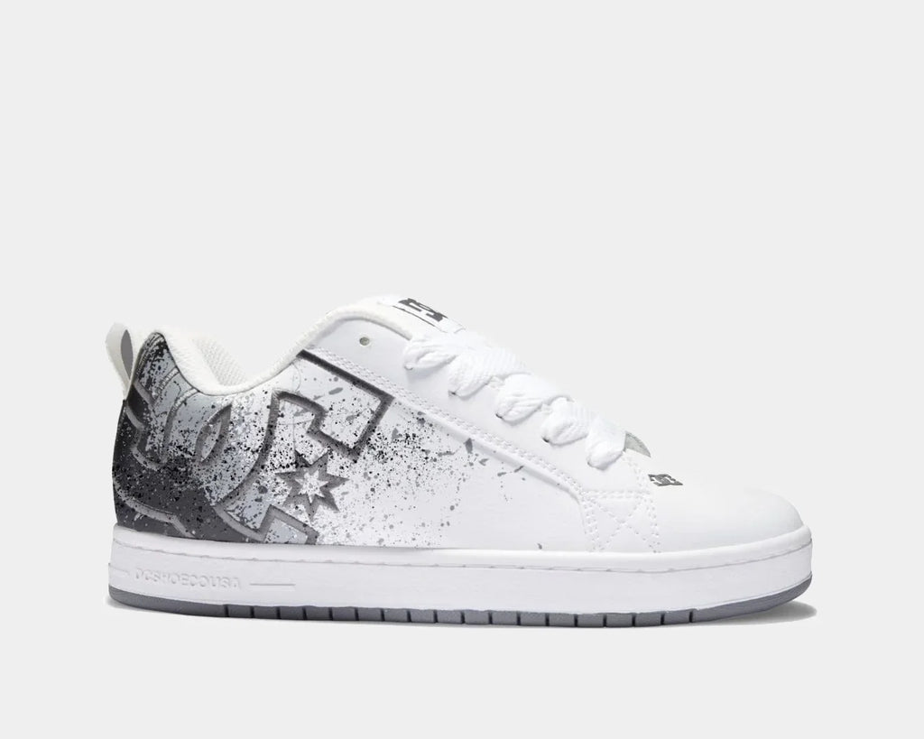 Court Graffik low-top sneakers with white uppers, gray speckled side panel and camo detail