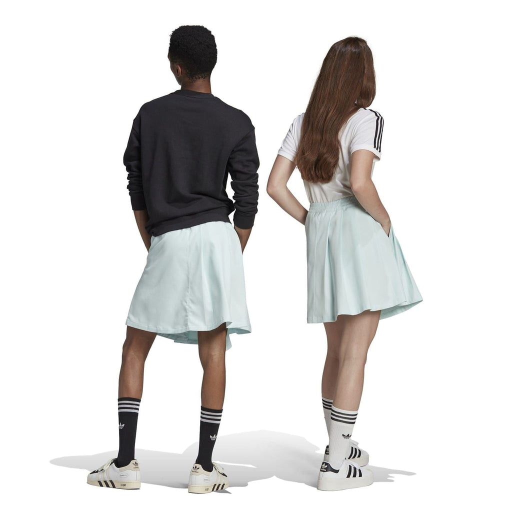 adidas Originals Adicolour contemporary tailored skirt, stylish skirt with a sleek design, featuring the brand logo and modern fabric.