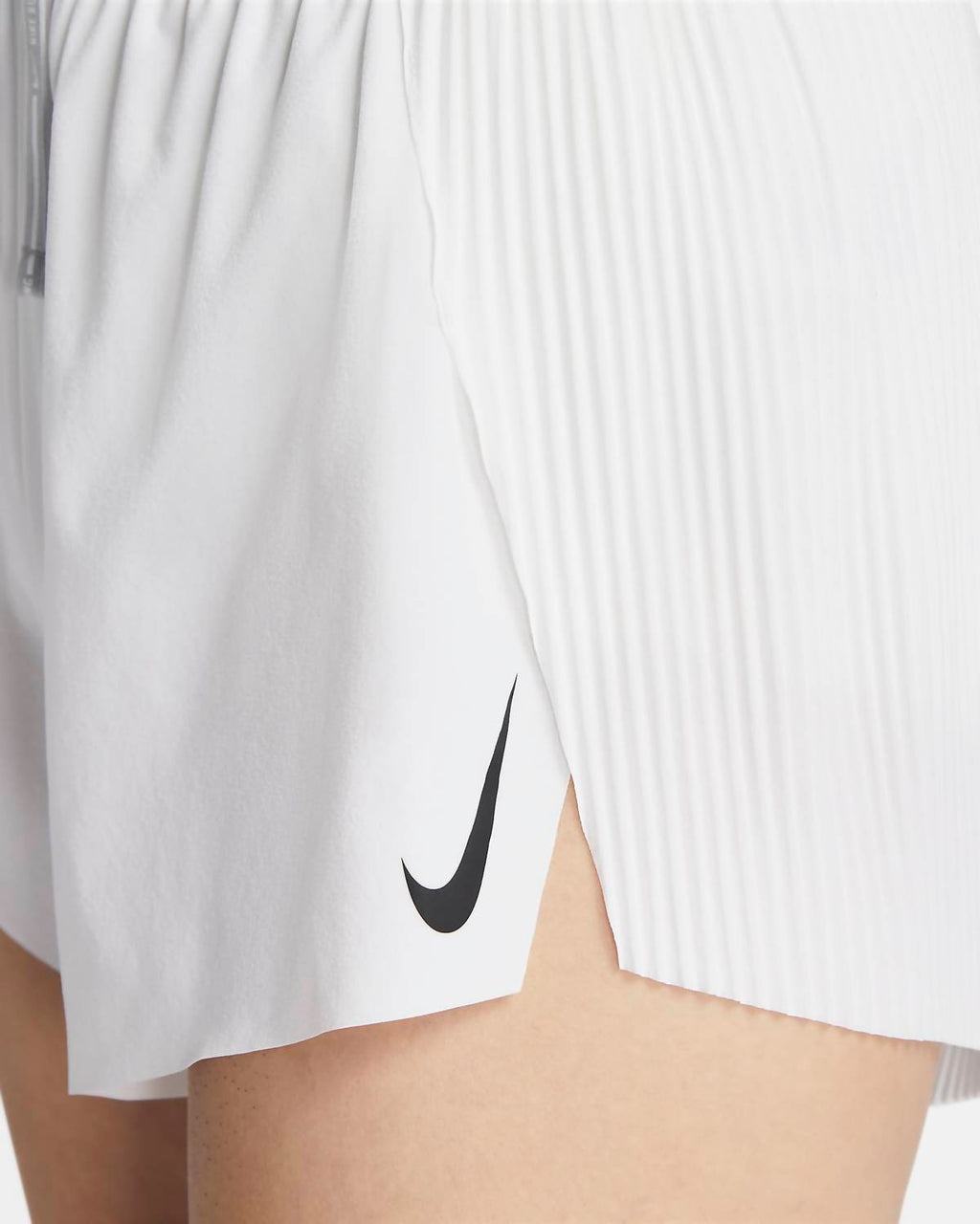 Mid-Rise Brief-Lined Shorts In White/black