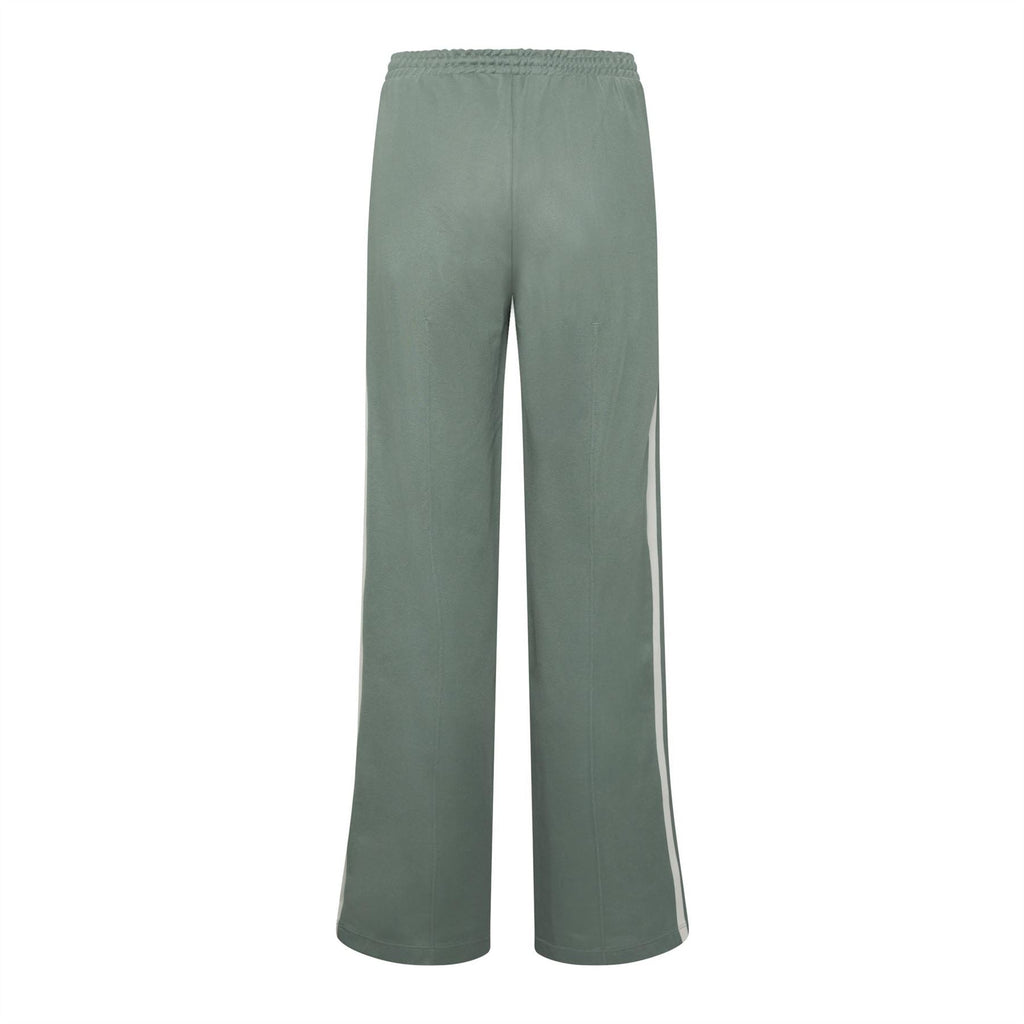 Green track suit pants with elastic waistband, straight leg, small side logo