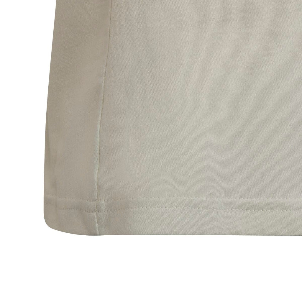 Cream junior T-shirt bottom hem with stitched edge