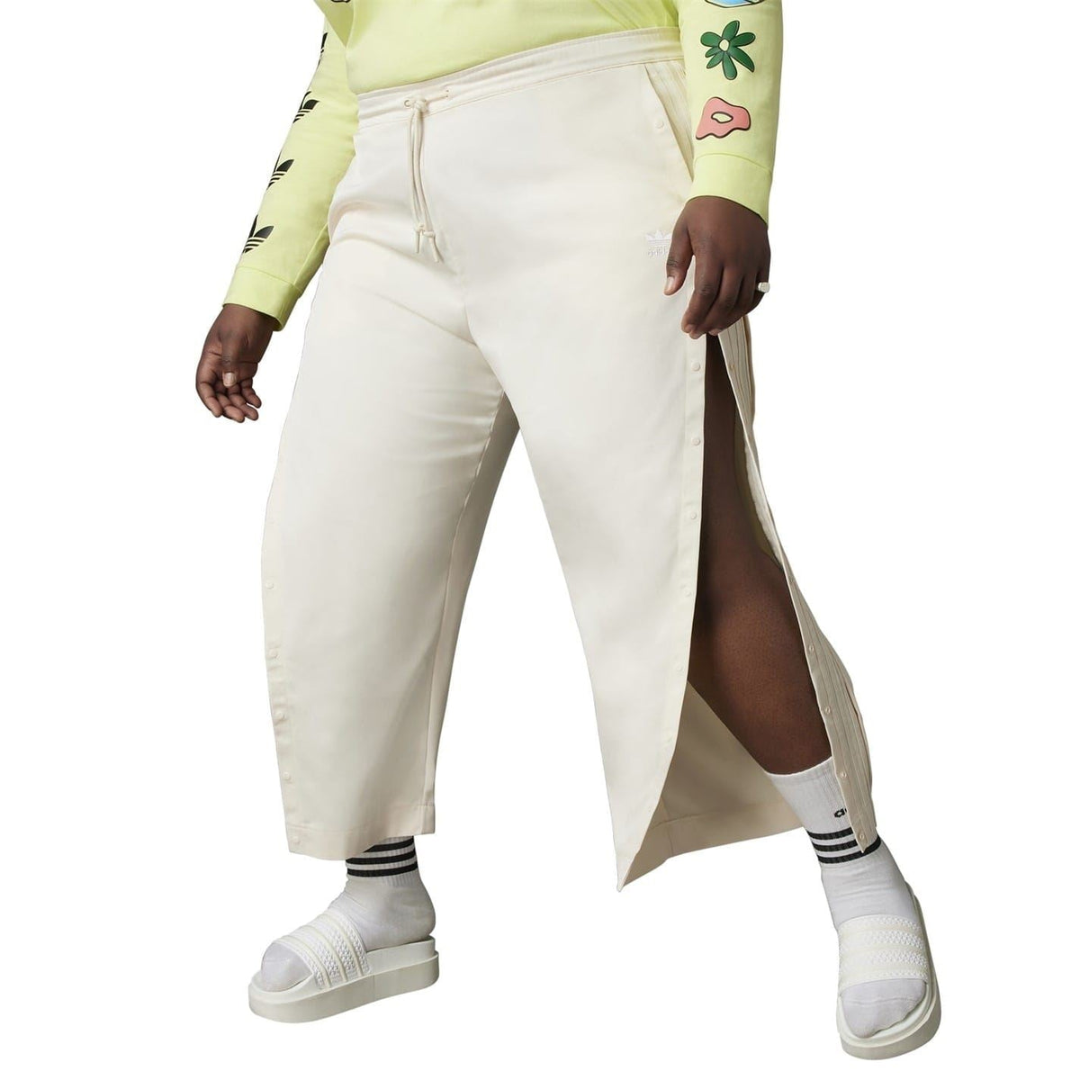 Wonder White cropped sweatpants with drawstring waist and side button placket