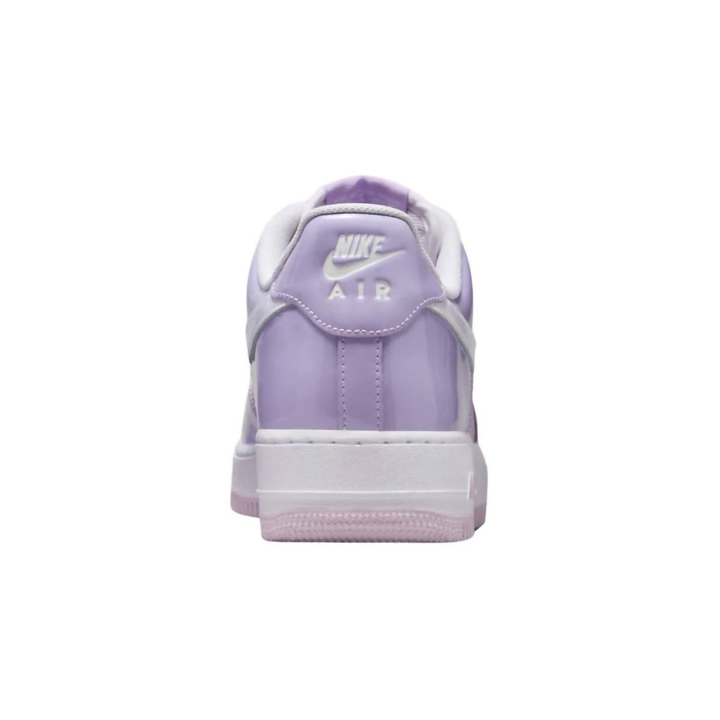 Men's Air Force 1 '07 Lv8 Sneaker In Hydrangeas/white-Doll