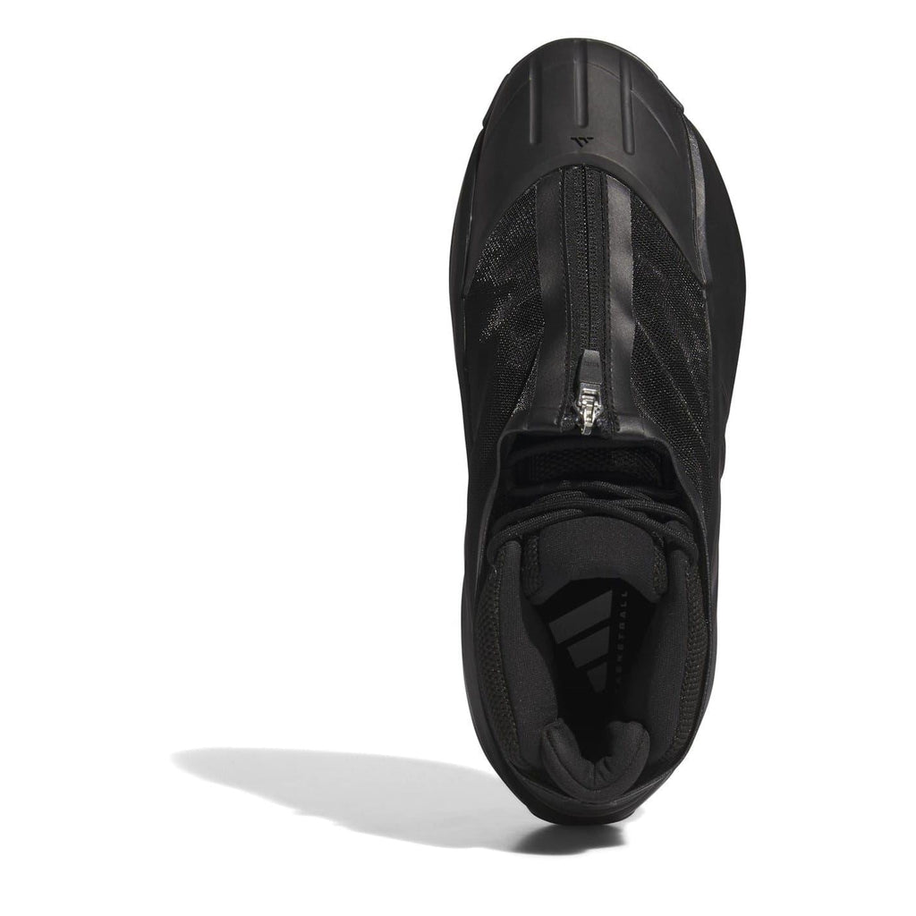 Black infant trainers front view with lace-up opening and cushioned tongue