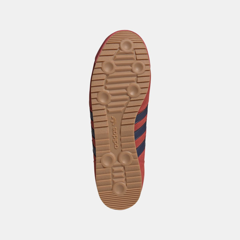 adidas Originals R71 shoes in white and navy with classic sneaker design, featuring suede and mesh upper and rubber sole.