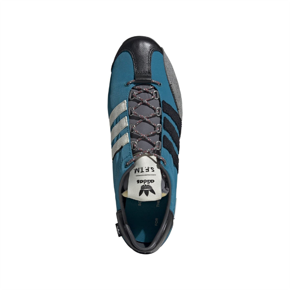 Teal low-top trainer with lace-up front, gray three stripes and black padded collar