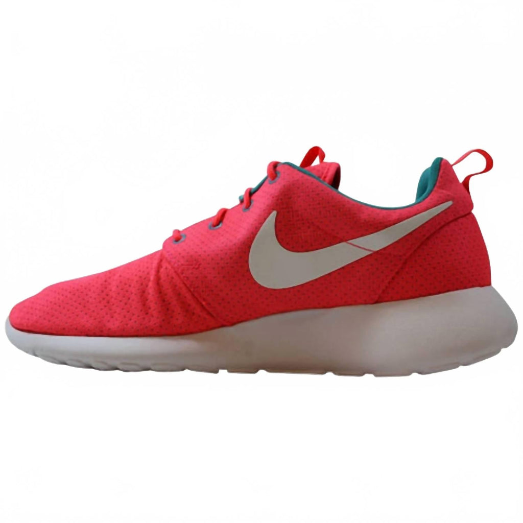 Women's Roshe Run Shoe In Hyper Punch/white/dusty Cactus