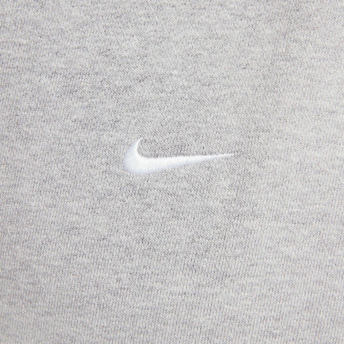 Solo Swoosh Fleece Crew Sweatshirt In Dark Heather Grey