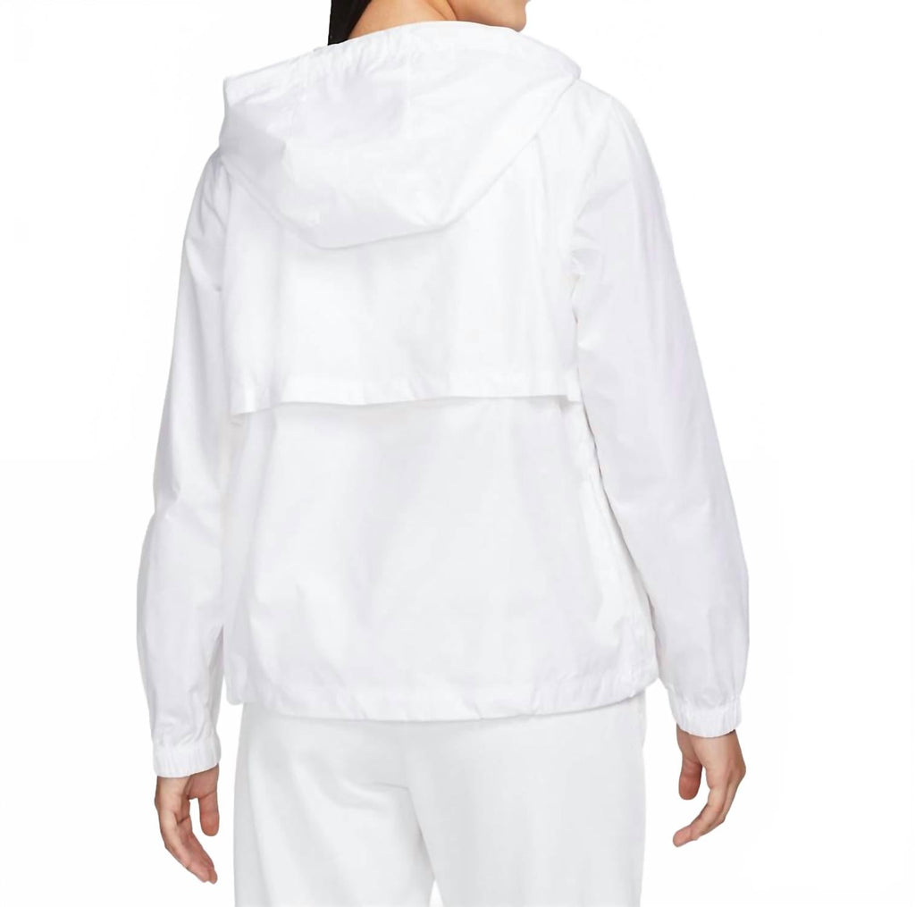 Women's Sportswear Essential Repel Jacket In White