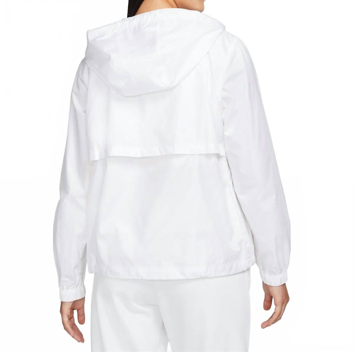 Women's Sportswear Essential Repel Jacket In White