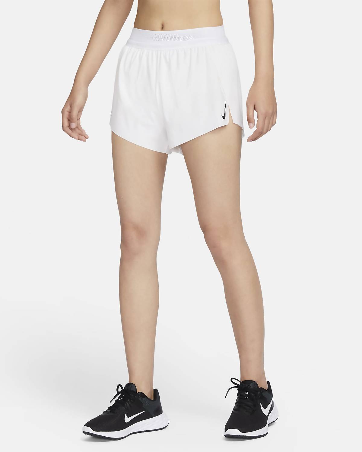 Mid-Rise Brief-Lined Shorts In White/black