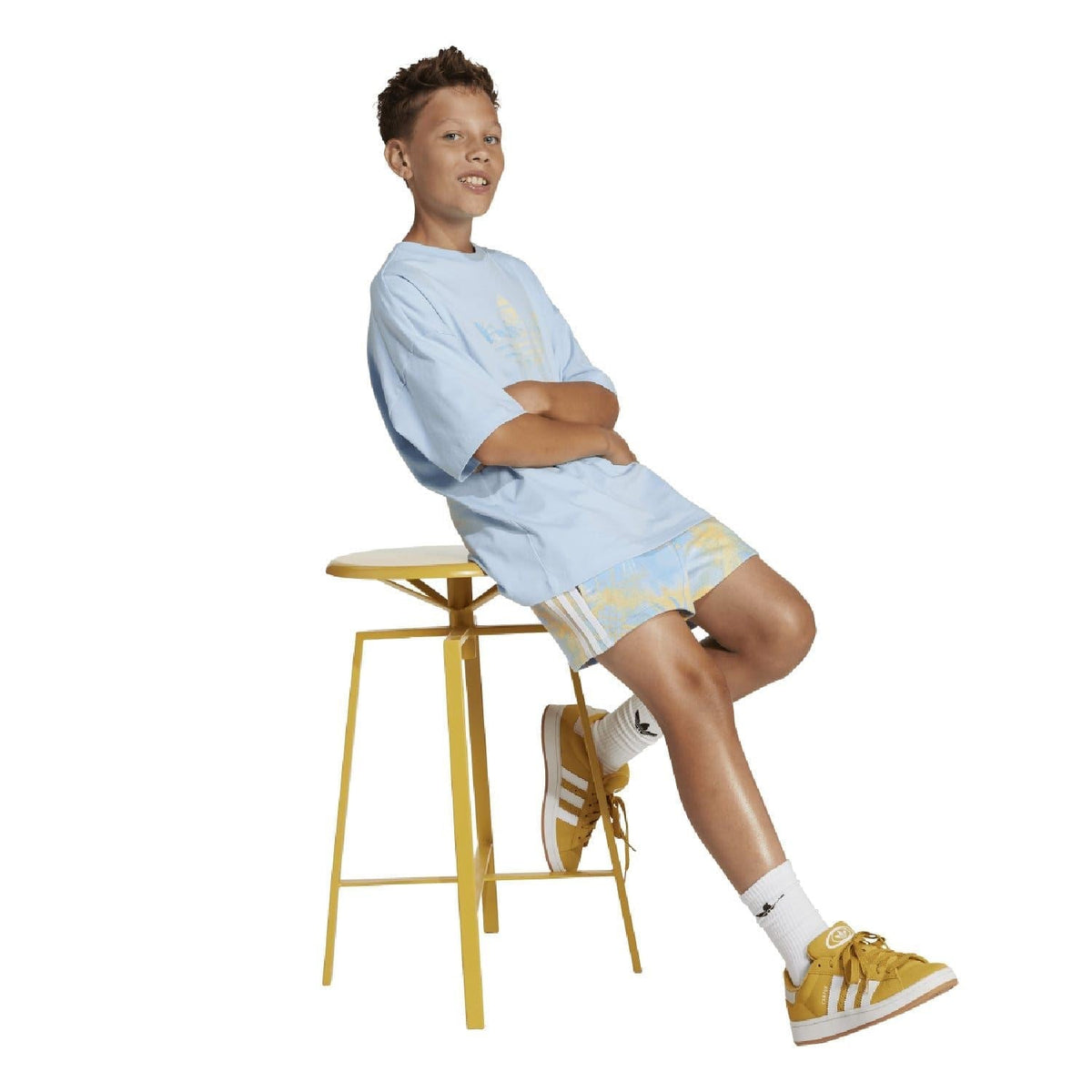 Light blue junior short-sleeve t-shirt with adidas Originals trefoil chest logo