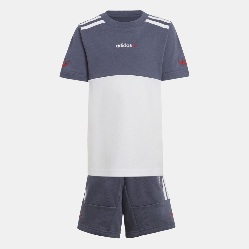 Adidas Originals juniors shorts and t-shirt set for ages 8-16, featuring sporty design and comfortable fabric.
