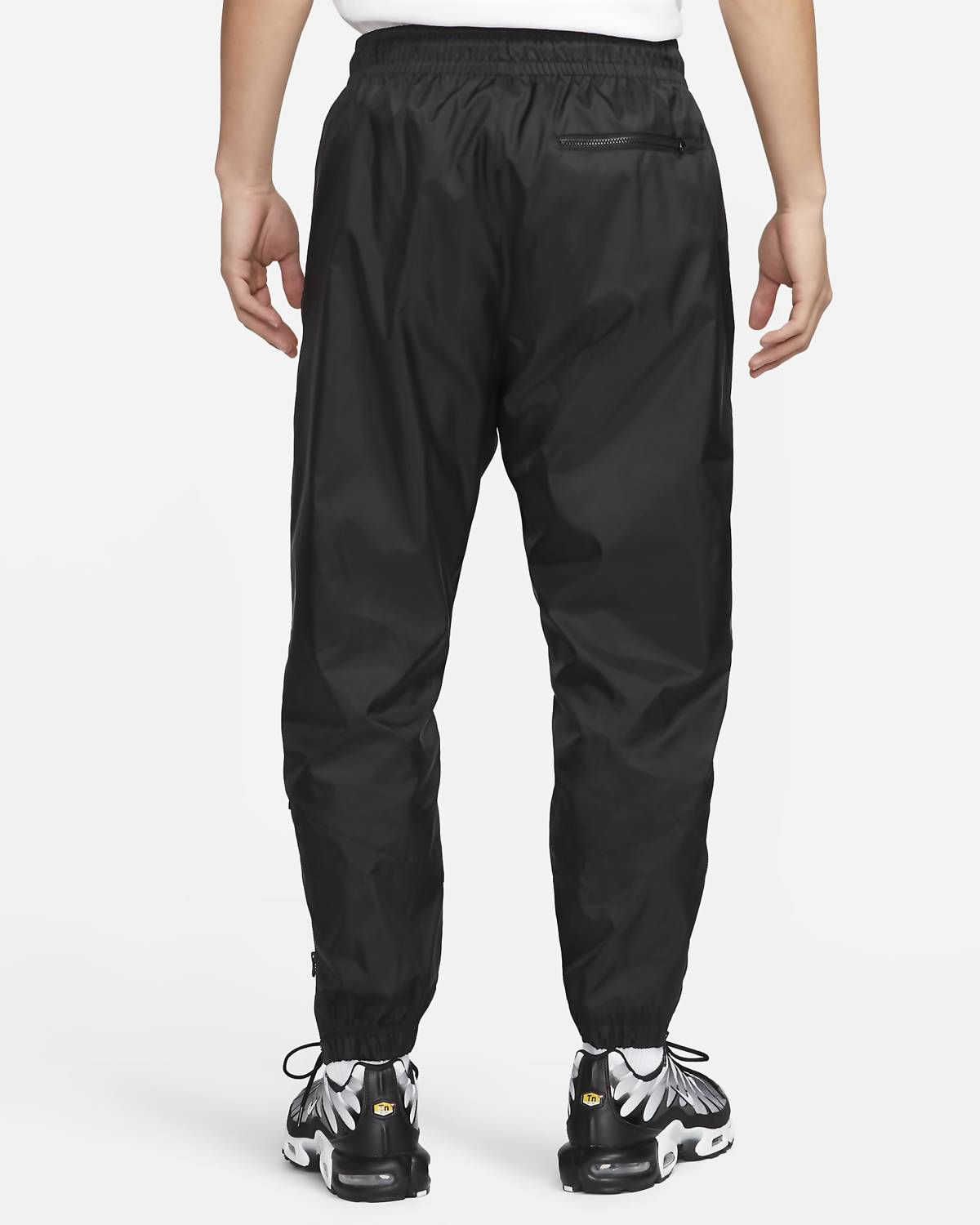 Men's Woven Lined Trouser Windrunner In Black