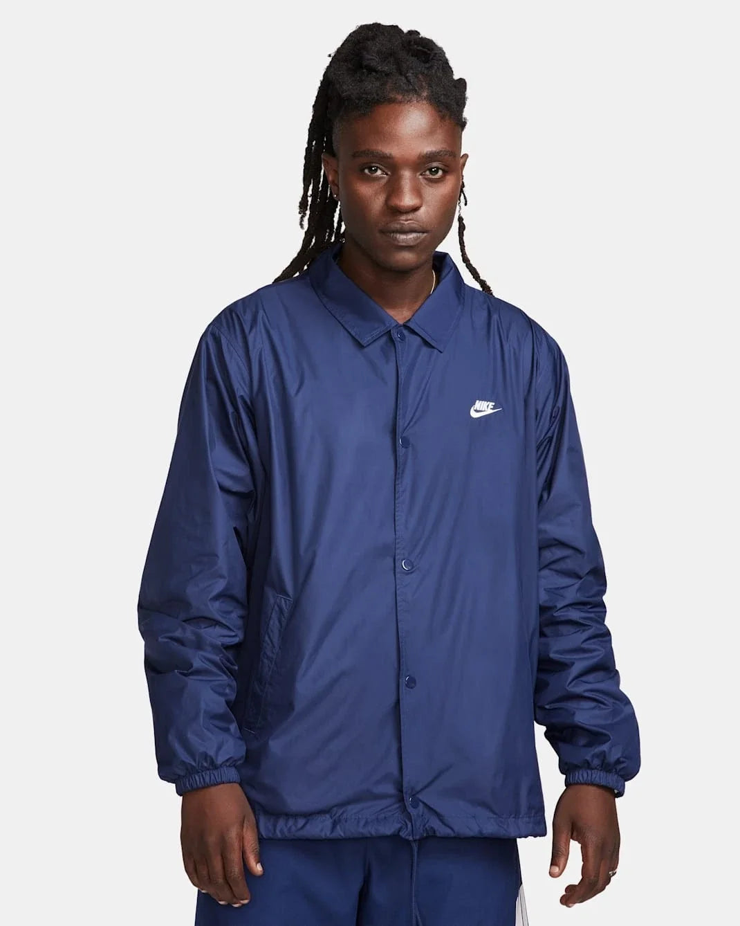 Men's Nike Club Coaches Jacket Navy Relaxed Fit Drawcord Hem Snap Front KFC185