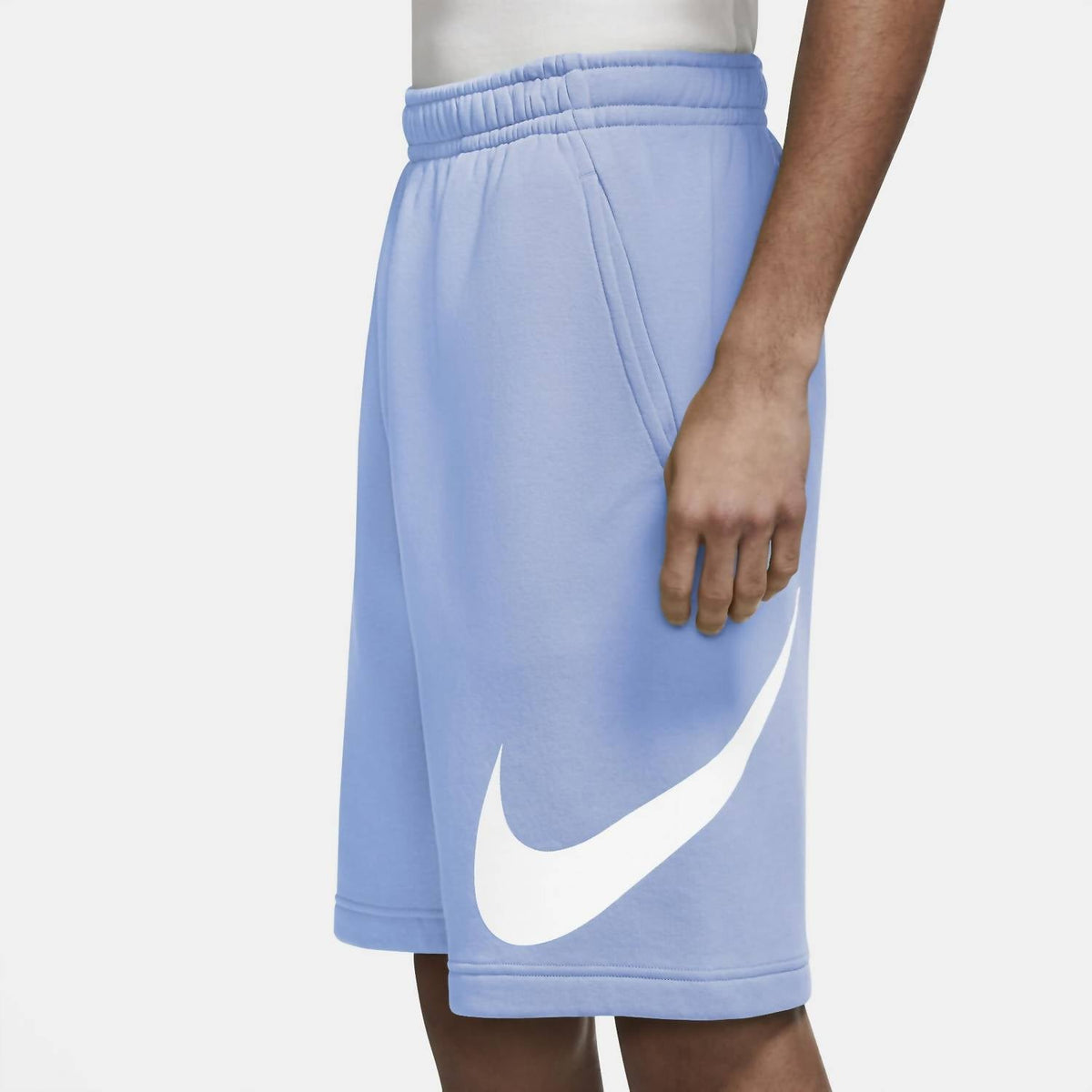 Sportswear Club Graphic Shorts In Pale Lavender