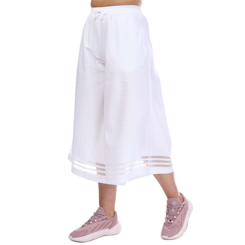 White 3/4 pants with striped hem and elastic waistband