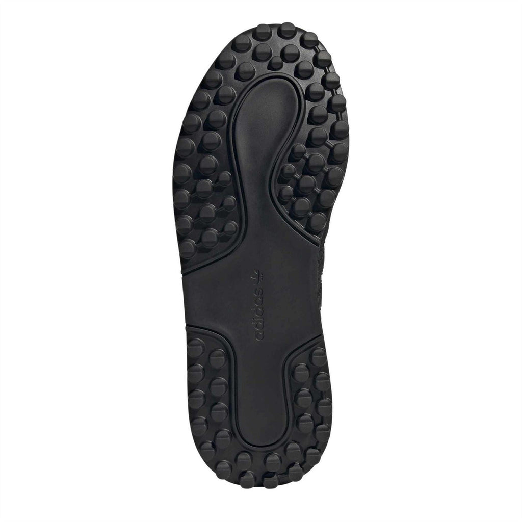 adidas Originals Trainer XLG trainers showcasing stylish athletic footwear with a sleek design and comfortable fit