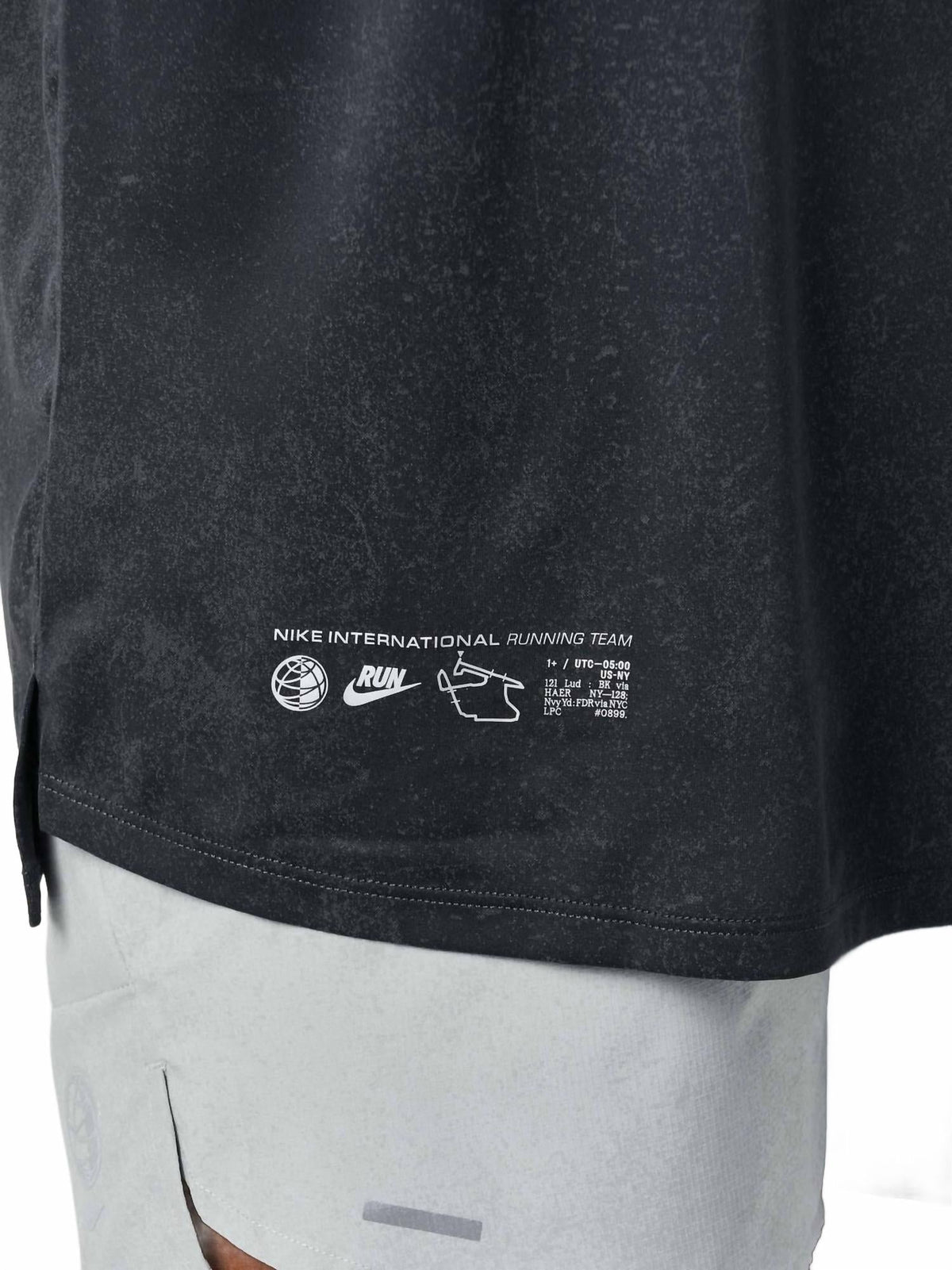 Stride Dri-Fit Long-Sleeve Top In Off Noir