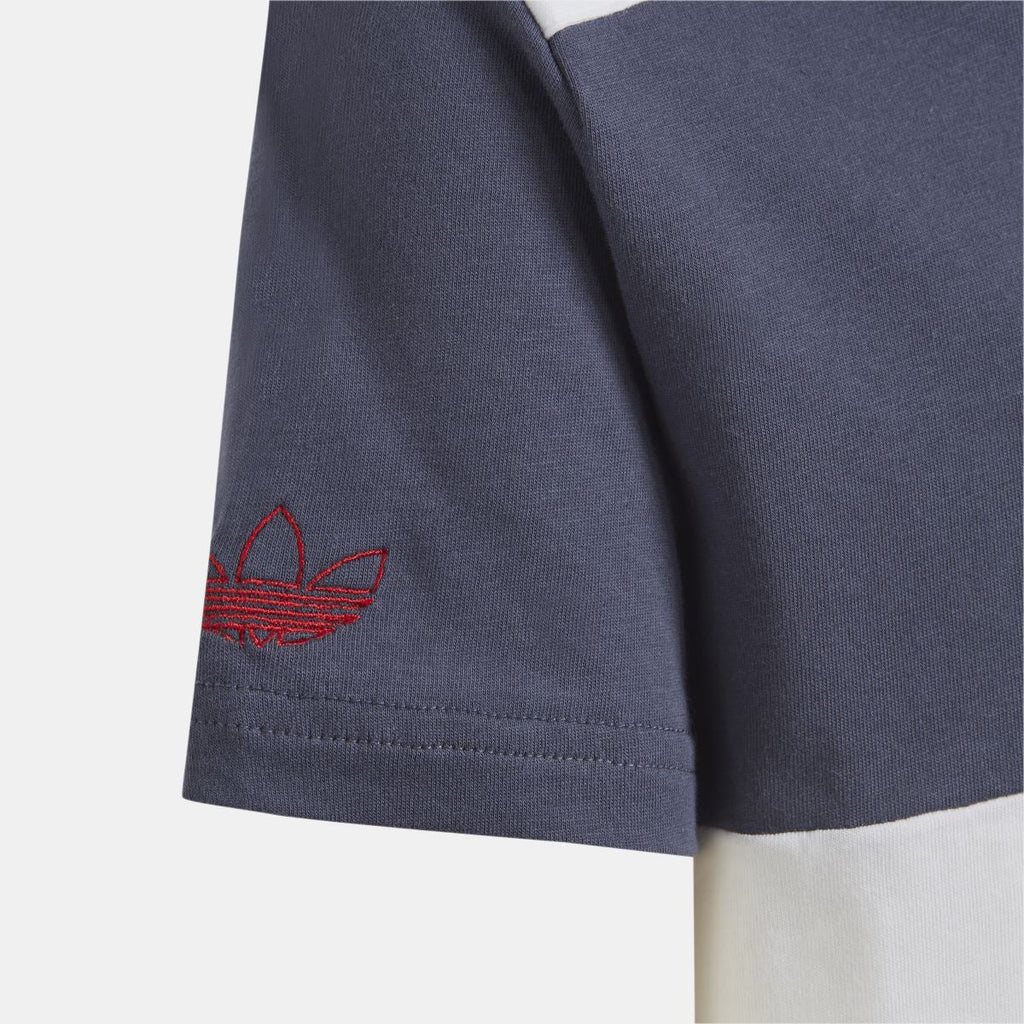 adidas Originals juniors shorts and t-shirt set for ages 8-16, featuring a stylish athletic design and comfortable fit