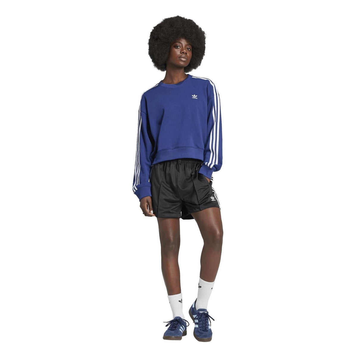 adidas Originals 3 Stripes crew neck long sleeve sweatshirt with classic design and ribbed cuffs, in a comfortable jersey fabric