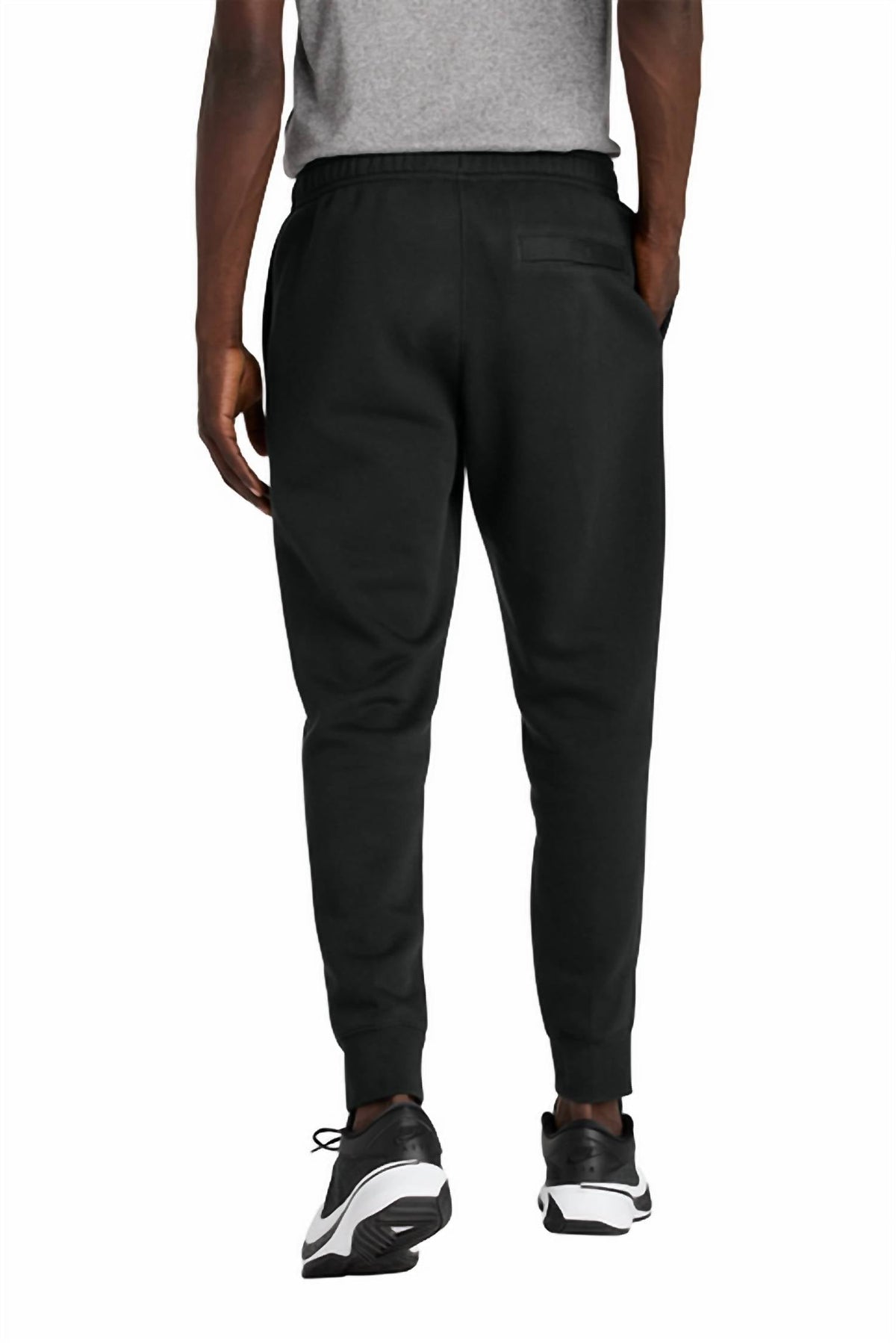 Club Fleece Jogger In Black