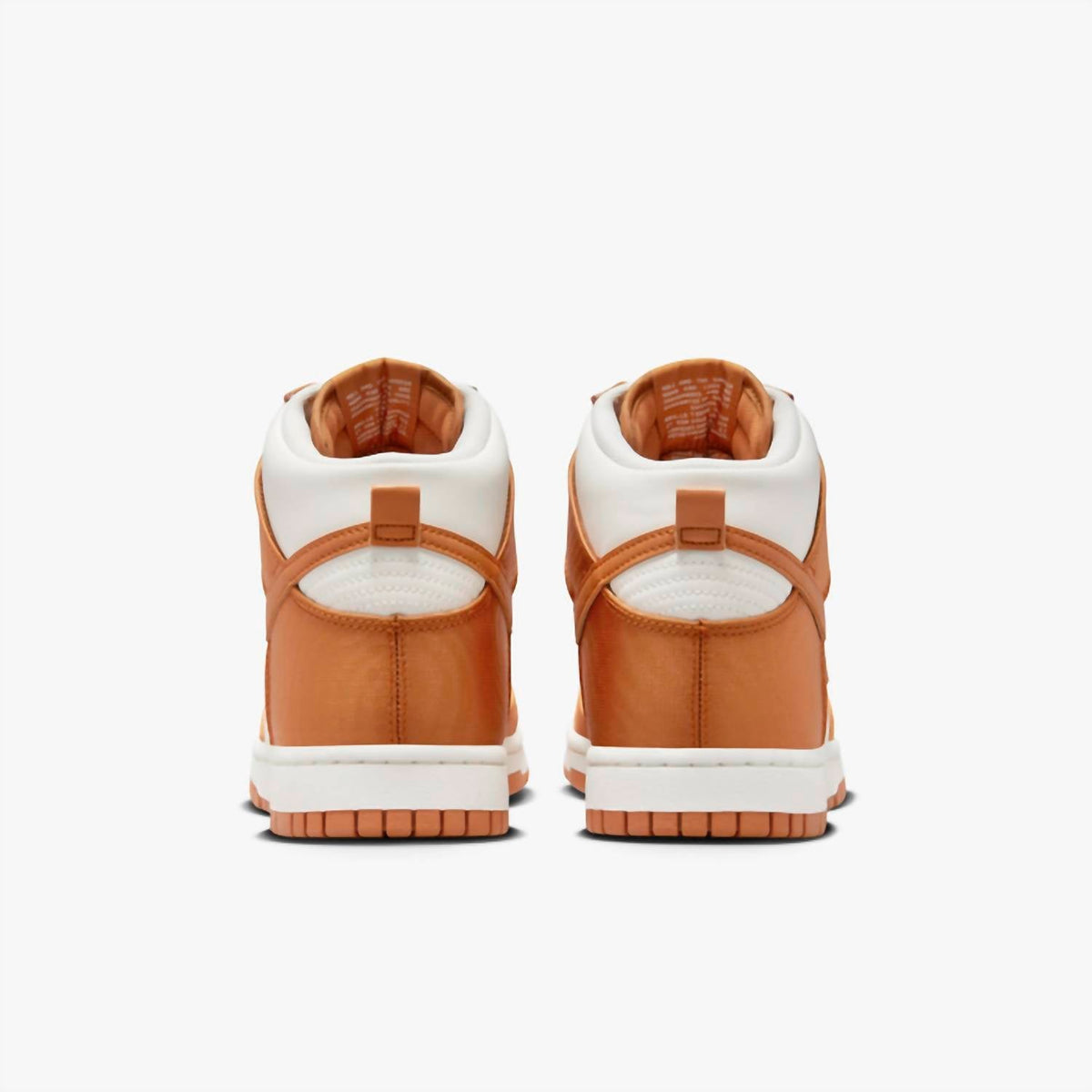 Men's Dunk High Retro Se Shoes In Monarch Sail
