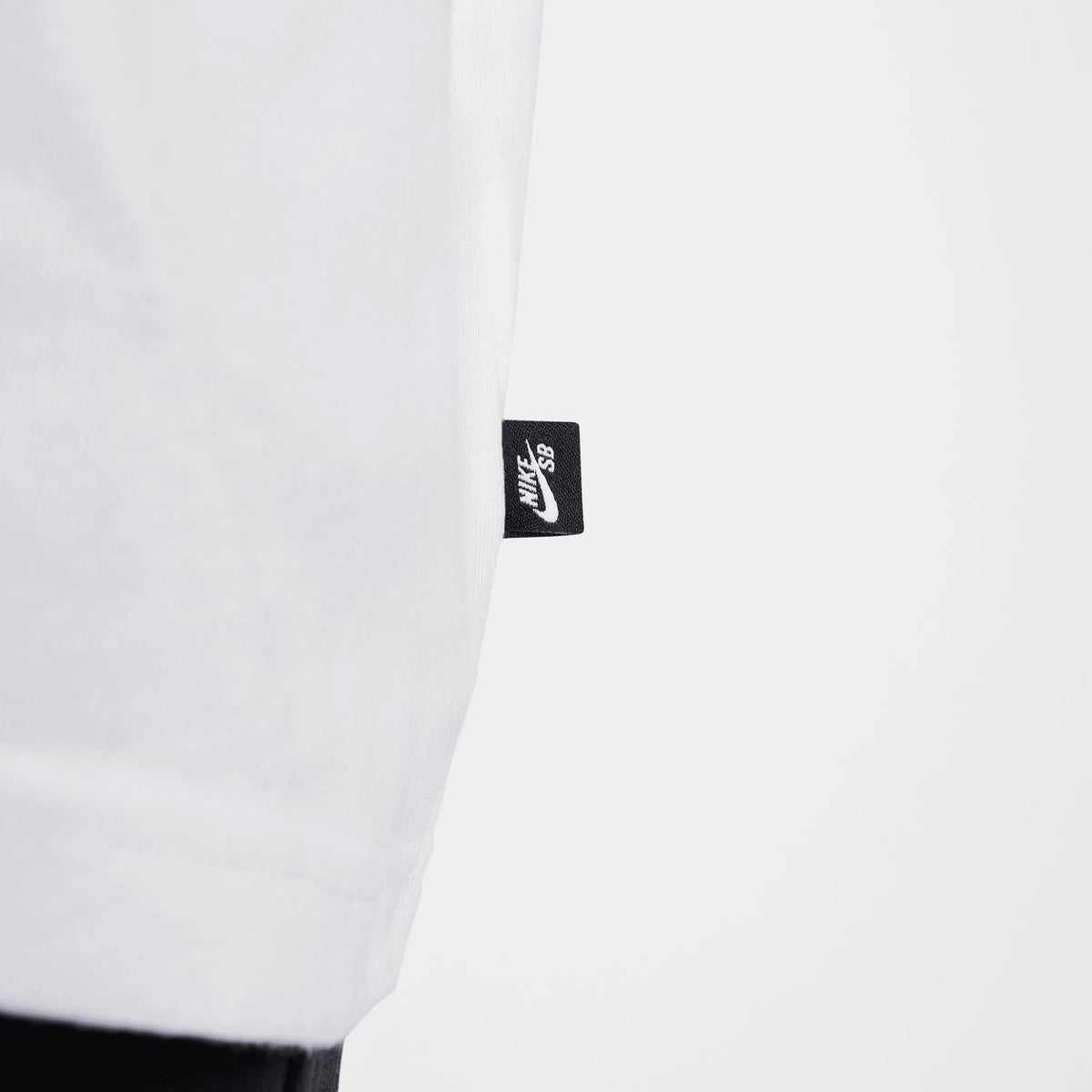 Sb Max90 Spray Can Shirt In White