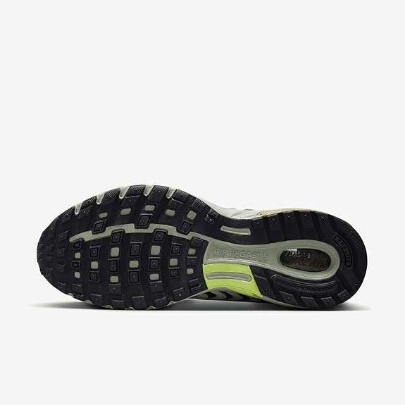 Men's Nike Pegasus 2005 outsole: black tread with green accent and Air label