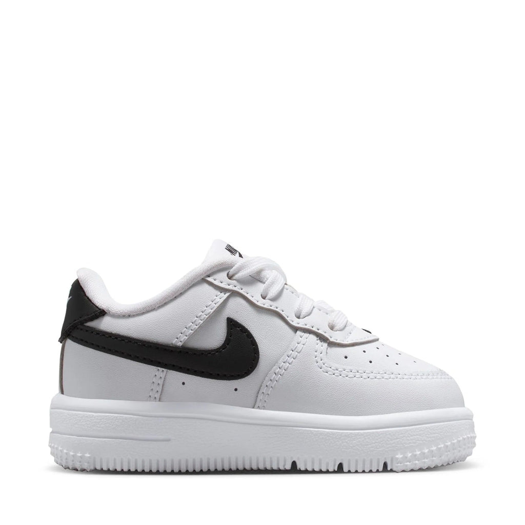 Kids' Nike Force 1 Low sneakers with white upper, black Swoosh, lace-up