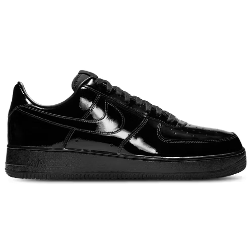 Nike Air Force 1 ’07 PRM low-top sneakers in black patent-leather style